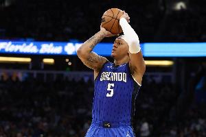 九游体育网站-布莱克：班凯罗表现令人印象深刻 他是一位很特别的球员